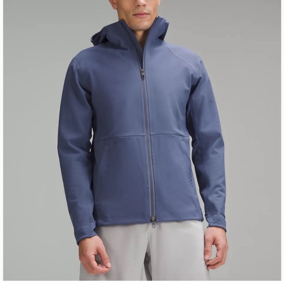 lululemon athletica Other - Cross Chill Jacket